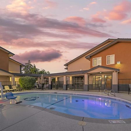 Best Western Antelope Inn & Suites Red Bluff Exterior foto