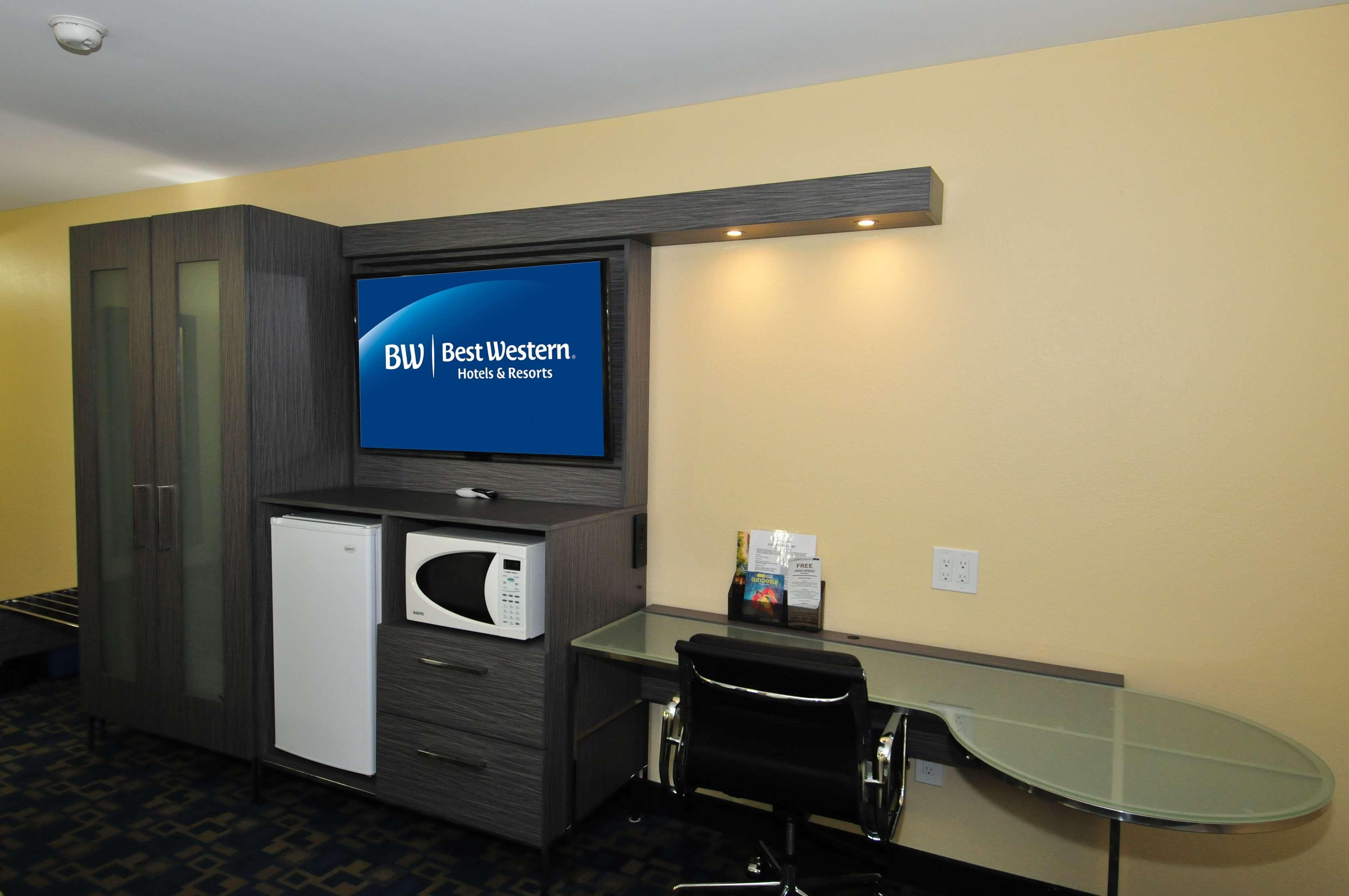 Best Western Antelope Inn & Suites Red Bluff Exterior foto