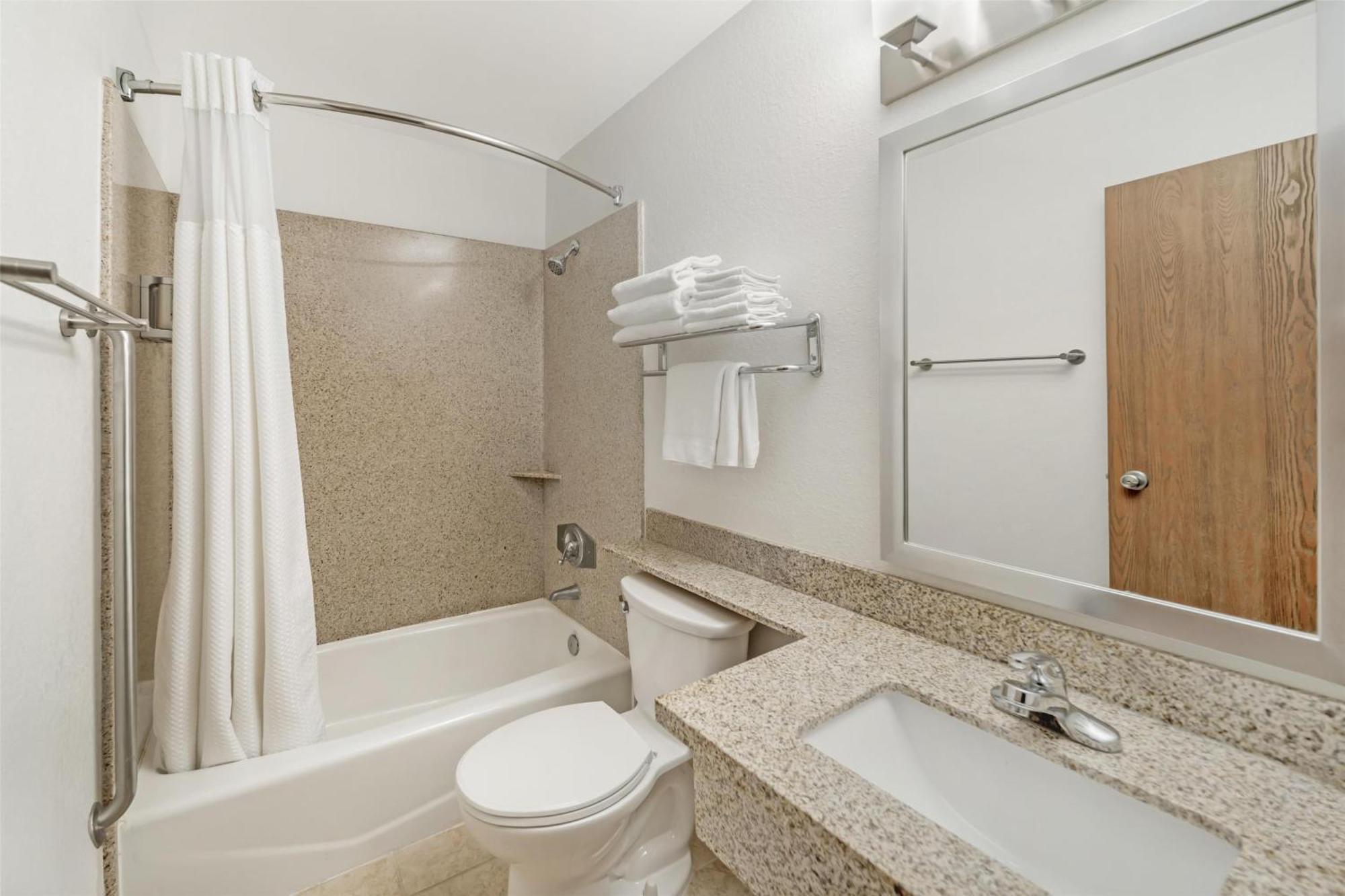 Best Western Antelope Inn & Suites Red Bluff Exterior foto
